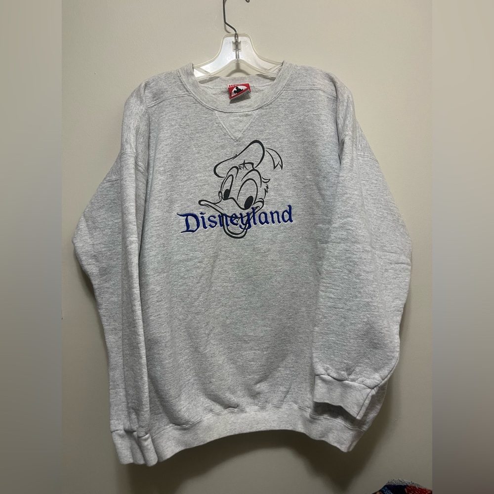 90’s Disneyland Donald Duck sweater large